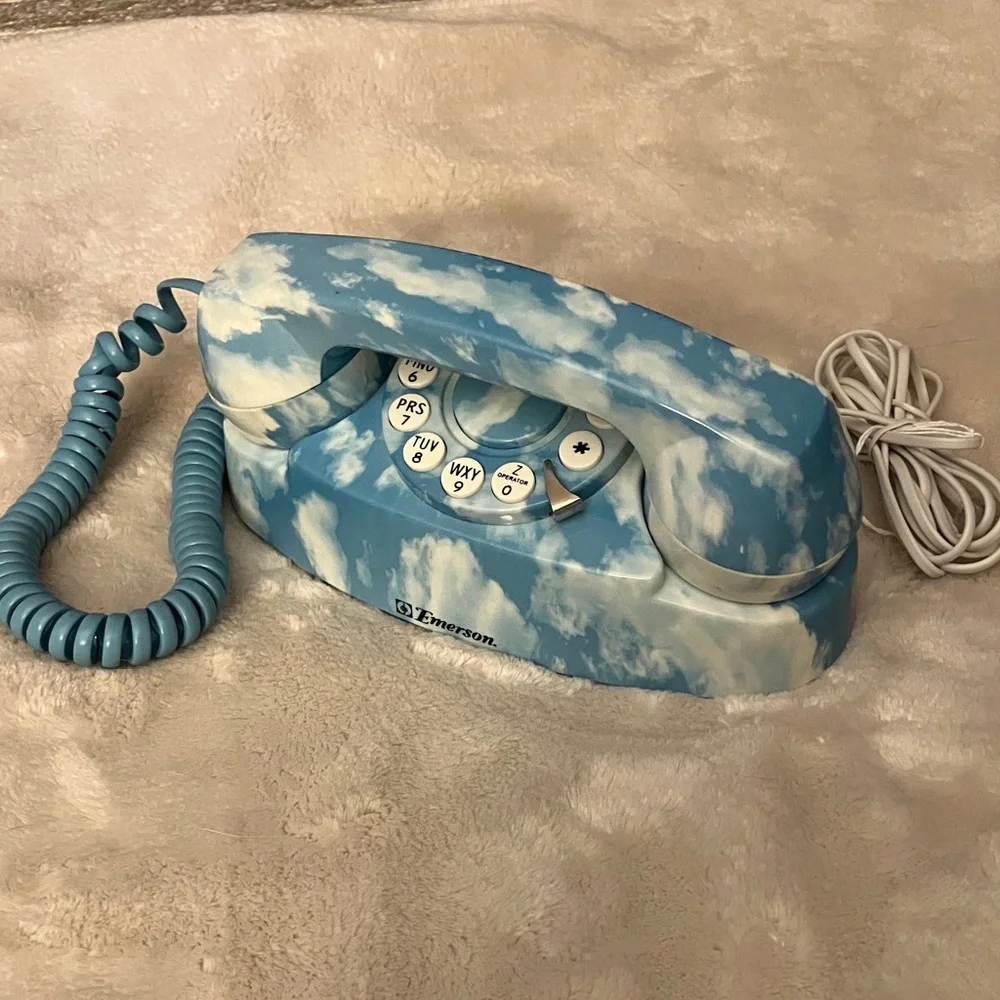 Phone ☎️ - Picture 4 of 13